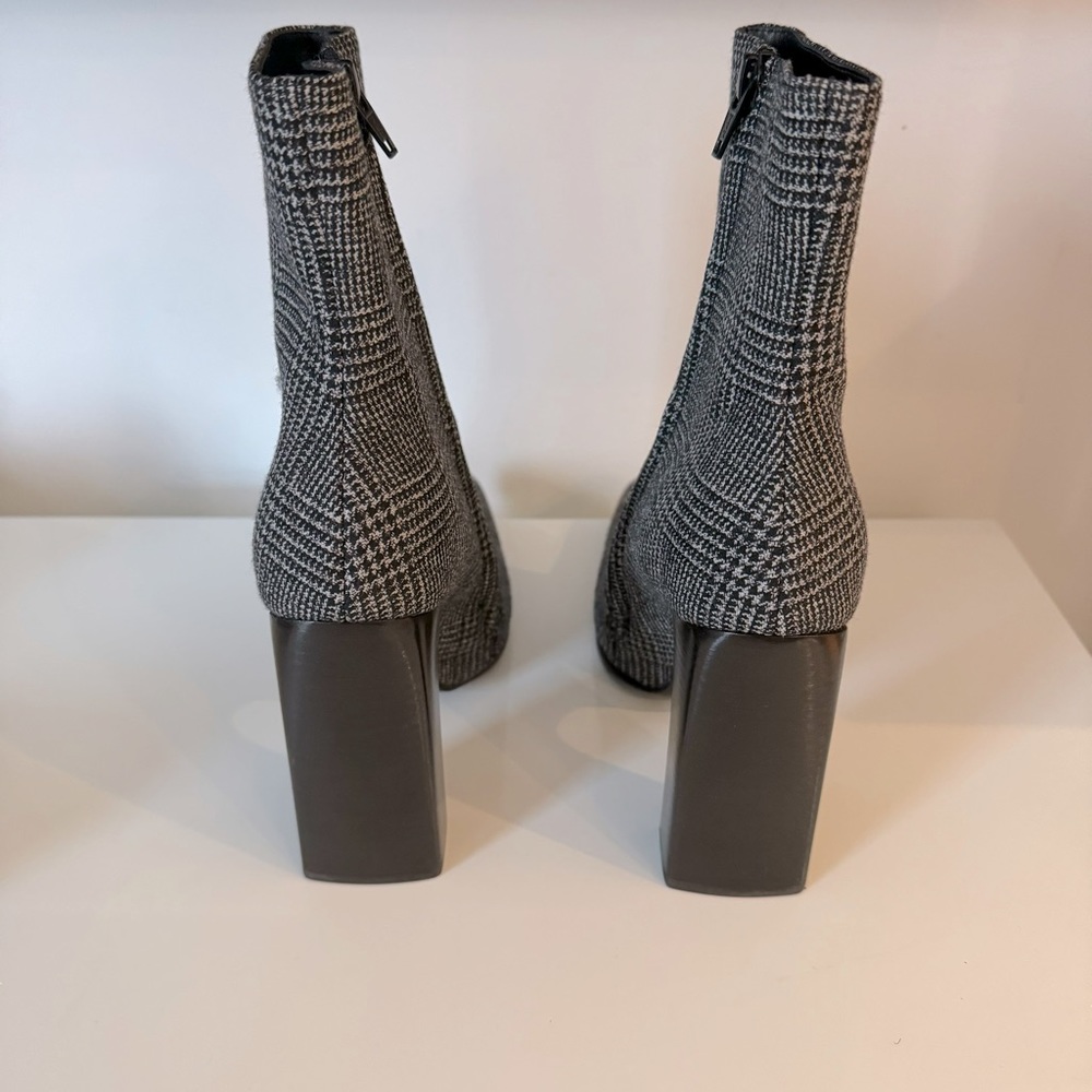 Balenciaga Houndstooth Wool Ankle Boots - Picture 6 of 11